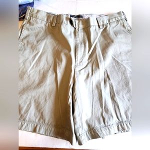 Mens size 38 orvis shorts. Angler Chino. Great condition.